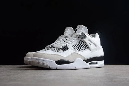 "J4" Sneaker