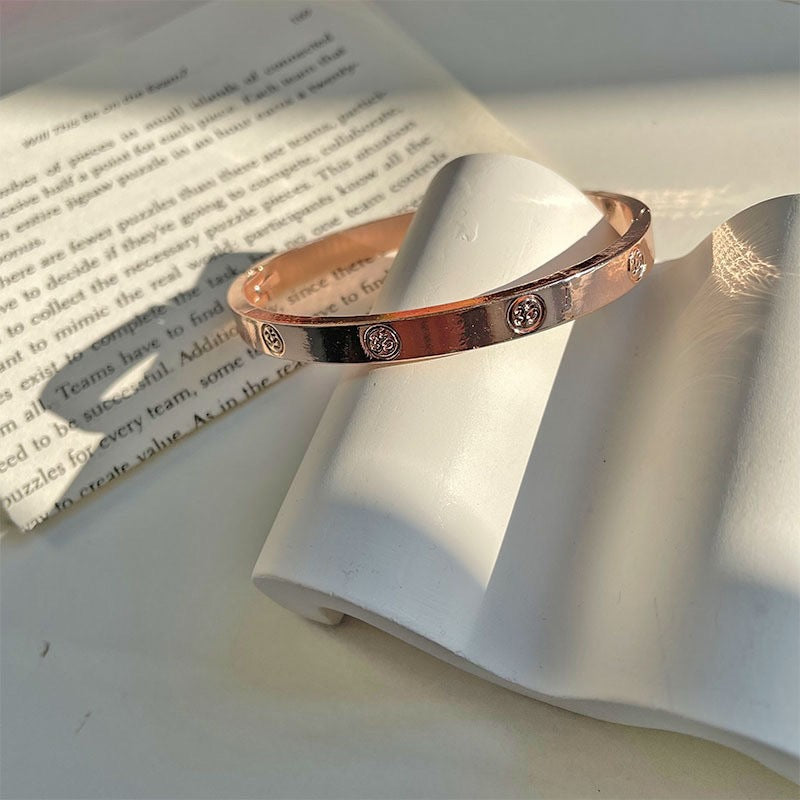 Klassisches Armband